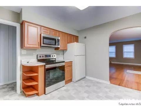 2409 S State St, Springfield, IL 62704 photo 8