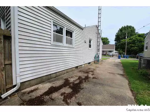 2916 Elliott Ave, Springfield, IL 62702 photo 5