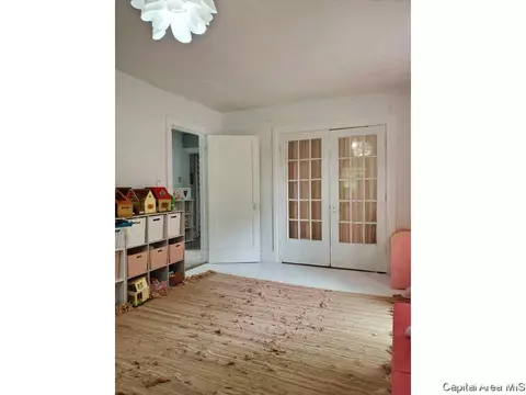 550 S State St, Springfield, IL 62704 photo 17