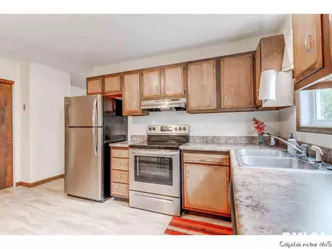 2512 Austin Dr, Springfield, IL 62704 photo 7