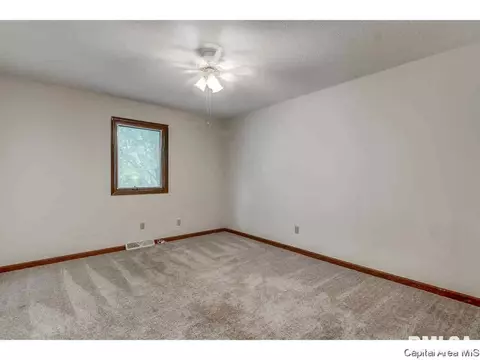 2512 Austin Dr, Springfield, IL 62704 photo 20
