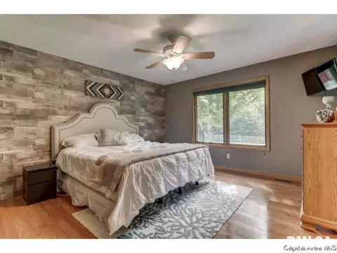 14428 Prairie Trl, Athens, IL 62613 photo 19