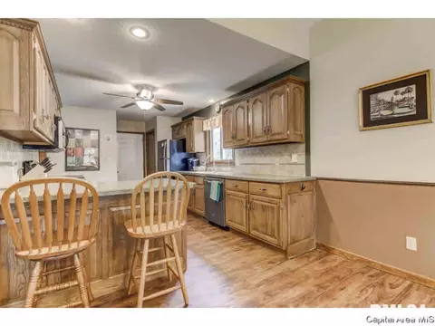 2111 Sunstone Ct, Springfield, IL 62704 photo 9
