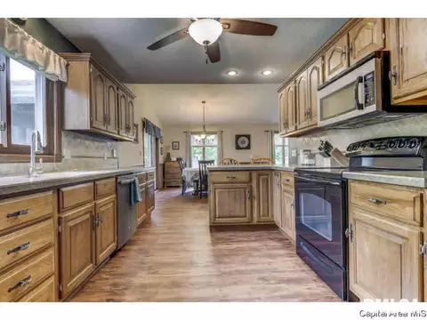 2111 Sunstone Ct, Springfield, IL 62704 photo 10