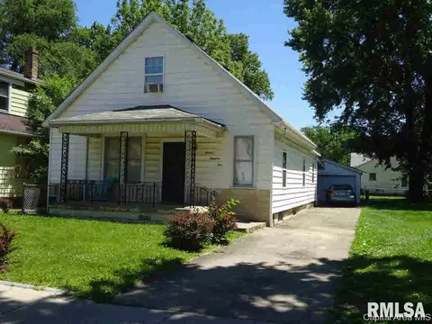 1104 N 12th St, Springfield, IL 62702 photo 2