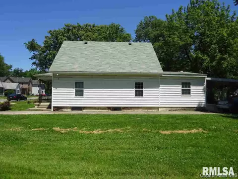 1104 N 12th St, Springfield, IL 62702 photo 4