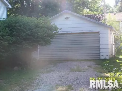317 E Clinton, Avon, IL 61415 photo 8