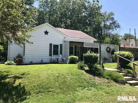 102 E Union St, Virginia, IL 62691 photo 36