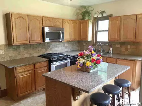 1212 N Bond St, Springfield, IL 62702 photo 10