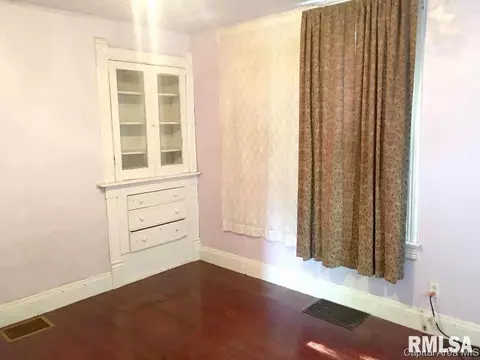1212 N Bond St, Springfield, IL 62702 photo 11