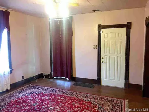 1212 N Bond St, Springfield, IL 62702 photo 4