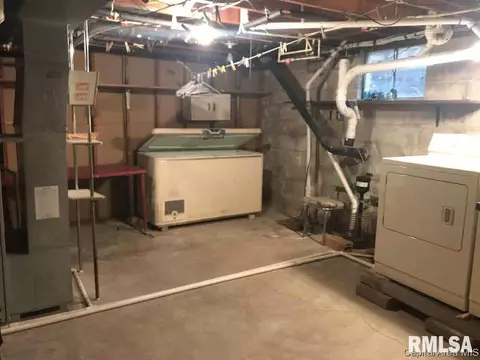 702 E Hargrave St, Athens, IL 62613 photo 24
