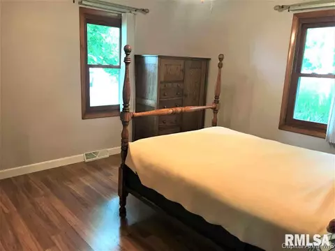 702 E Hargrave St, Athens, IL 62613 photo 13