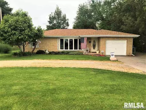 702 E Hargrave St, Athens, IL 62613 photo 1