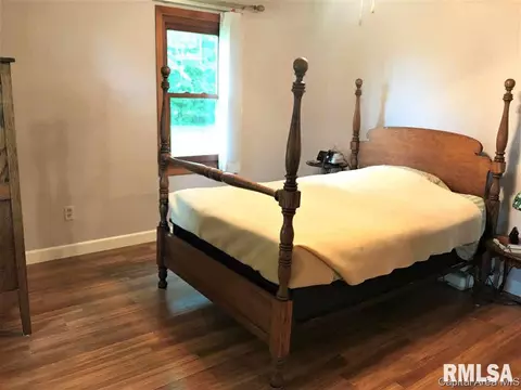 702 E Hargrave St, Athens, IL 62613 photo 14