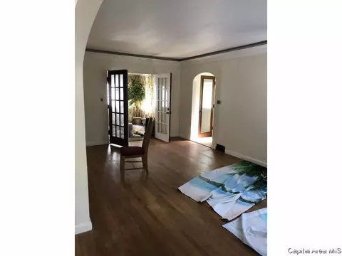 1533 N 3rd St, Springfield, IL 62702 photo 5