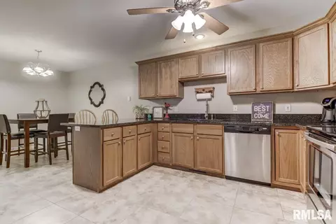 2408 Cormorant Dr, Springfield, IL 62711 photo 7