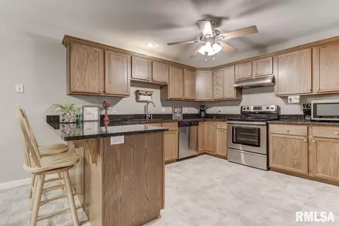 2408 Cormorant Dr, Springfield, IL 62711 photo 11