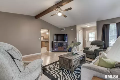 2408 Cormorant Dr, Springfield, IL 62711 photo 2