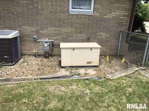 3117 Fullerton Dr, Springfield, IL 62704 photo 8