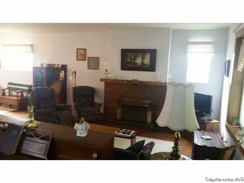 848 S Park Ave, Springfield, IL 62704 photo 7