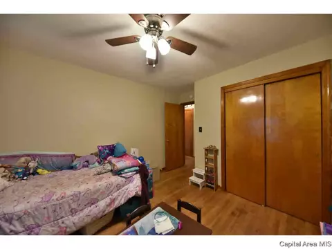 1042 N Macarthur Blvd, Springfield, IL 62702 photo 9