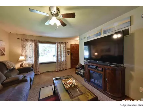 1042 N Macarthur Blvd, Springfield, IL 62702 photo 5