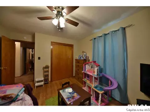 1042 N Macarthur Blvd, Springfield, IL 62702 photo 8