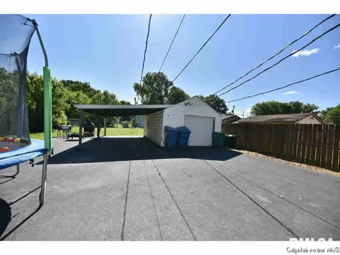 1042 N Macarthur Blvd, Springfield, IL 62702 photo 30