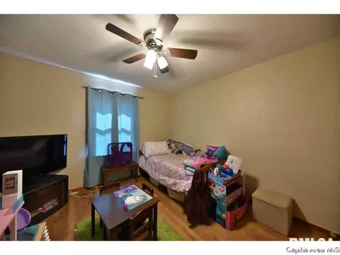 1042 N Macarthur Blvd, Springfield, IL 62702 photo 10