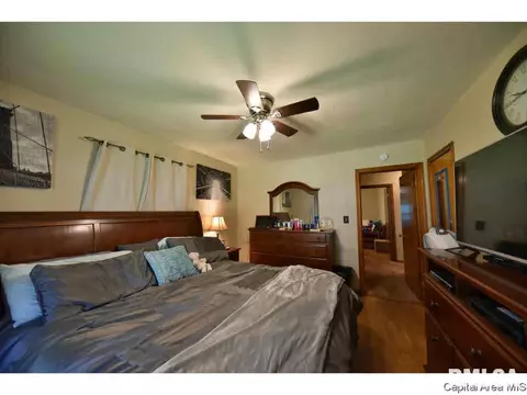1042 N Macarthur Blvd, Springfield, IL 62702 photo 15