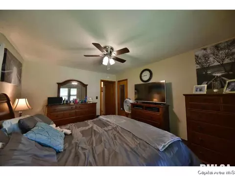 1042 N Macarthur Blvd, Springfield, IL 62702 photo 16