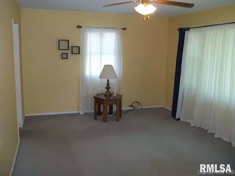 1309 Mossman Ave, Springfield, IL 62702 photo 6