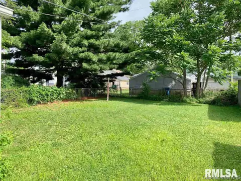 1975 E Converse St, Springfield, IL 62702 photo 15