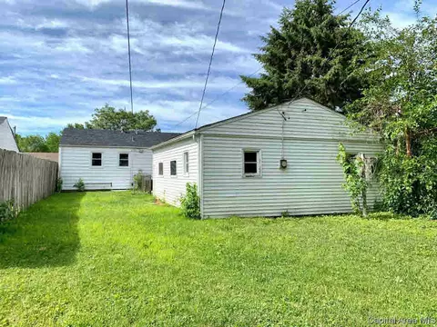 1975 E Converse St, Springfield, IL 62702 photo 16