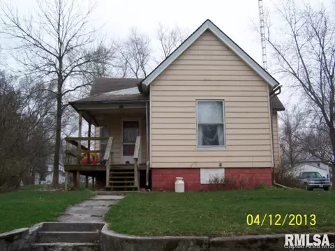 307 E Clinton, Avon, IL 61415 photo 1