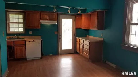 1816 S 5th St, Springfield, IL 62703 photo 6
