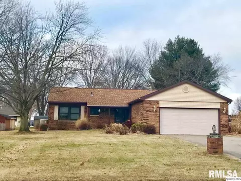 304 Pine, Ursa, IL 62376 photo 1