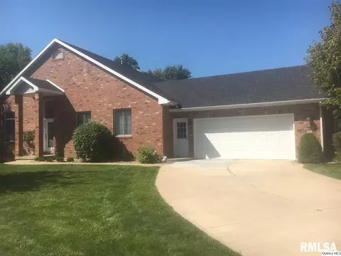 704 Eagle Trce, Quincy, IL 62305 photo 1