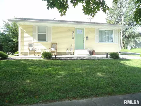 312 E Springfield St, Virginia, IL 62691 photo 17