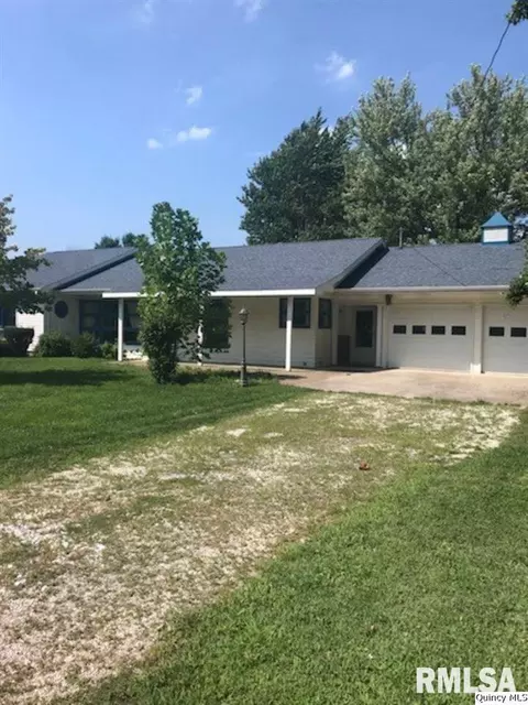 312 W Maple Ave, Ursa, IL 62376 photo 36