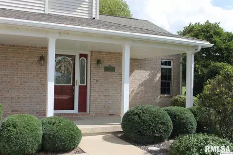 135 Wind River Dr, Hamilton, IL 62341 photo 2