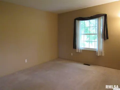 316 Willow St, Payson, IL 62360 photo 7