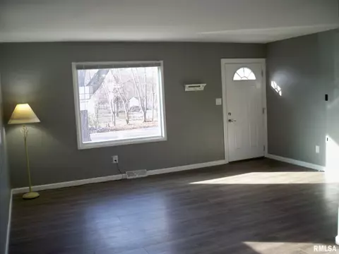 18 Beverly Rd, Springfield, IL 62702 photo 8