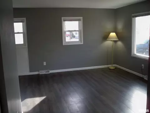 18 Beverly Rd, Springfield, IL 62702 photo 9