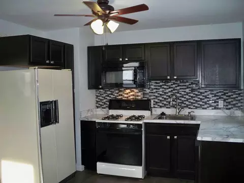 18 Beverly Rd, Springfield, IL 62702 photo 4