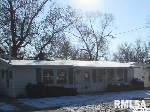 2050 Maple, Quincy, IL 62301 photo 1