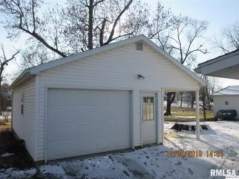 2050 Maple, Quincy, IL 62301 photo 7