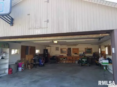 556 W Collins, Mendon, IL 62351 photo 20