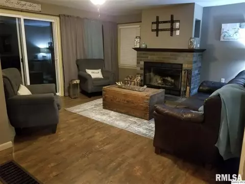 556 W Collins, Mendon, IL 62351 photo 8